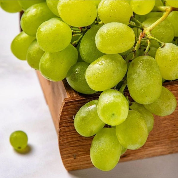 Seasonal fresh fruit photos list.